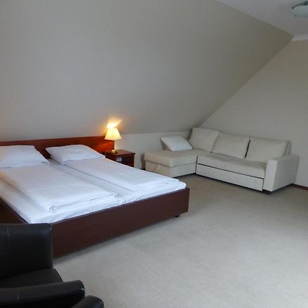 Hotel Cesarski - Kaiserhof Giżycko Kültér fotó