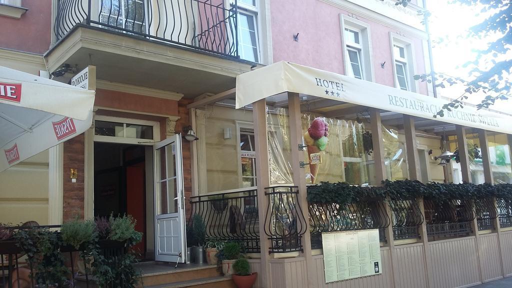 Hotel Cesarski - Kaiserhof Giżycko Kültér fotó