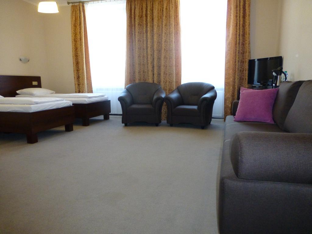 Hotel Cesarski - Kaiserhof Giżycko Kültér fotó