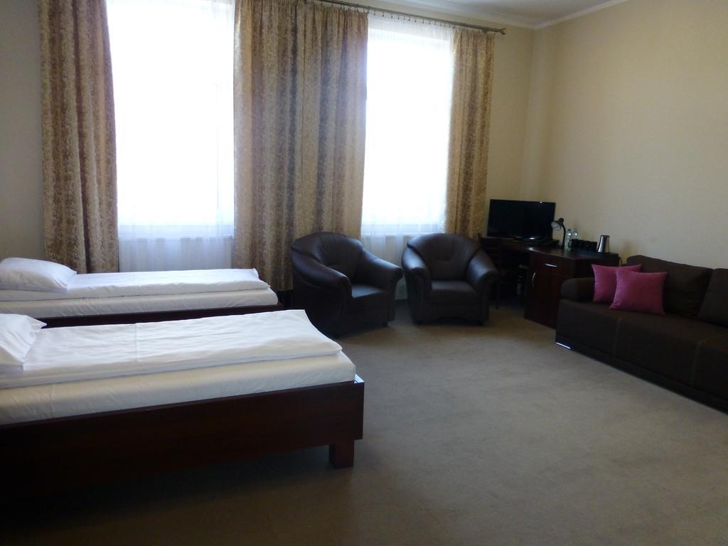 Hotel Cesarski - Kaiserhof Giżycko Kültér fotó