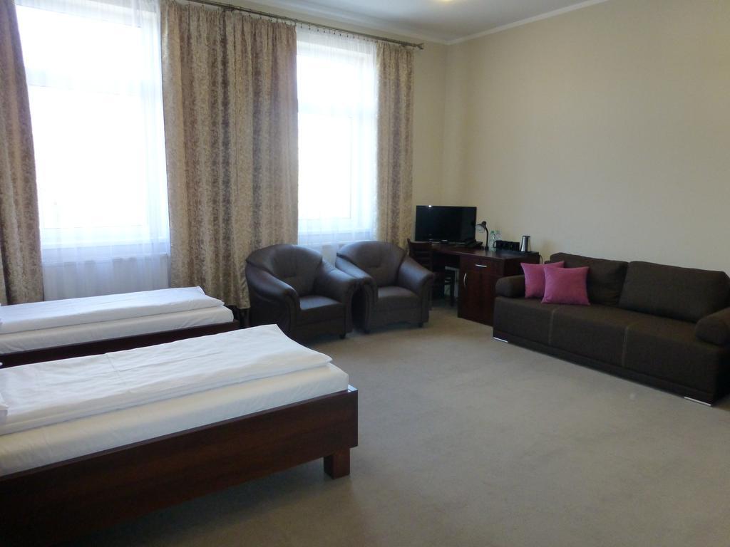Hotel Cesarski - Kaiserhof Giżycko Kültér fotó
