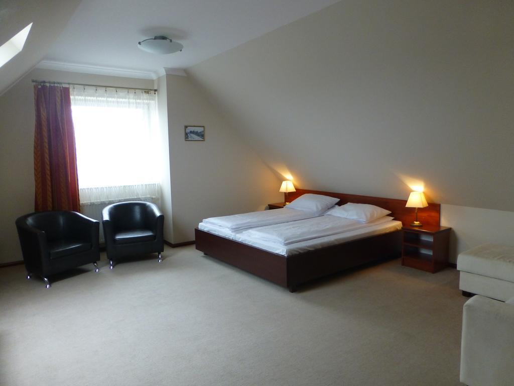 Hotel Cesarski - Kaiserhof Giżycko Kültér fotó