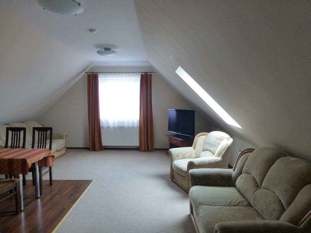 Hotel Cesarski - Kaiserhof Giżycko Kültér fotó