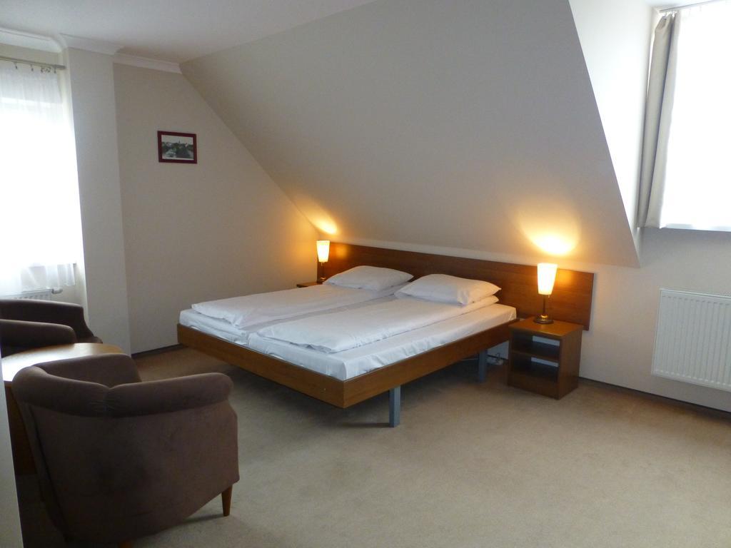 Hotel Cesarski - Kaiserhof Giżycko Kültér fotó
