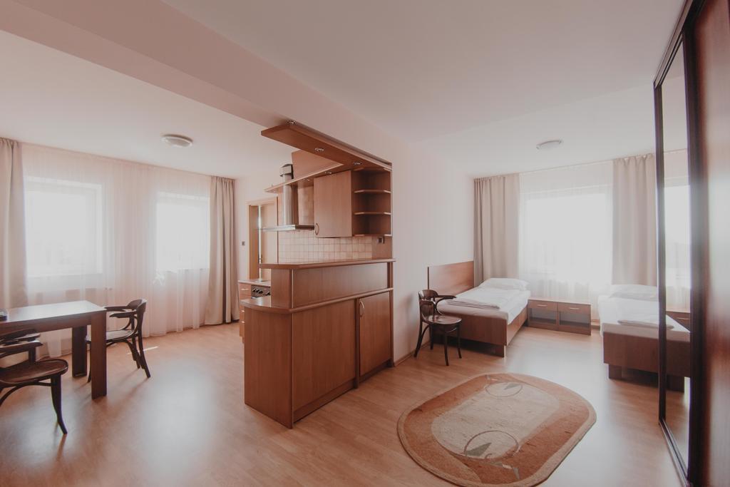 Hotel Cesarski - Kaiserhof Giżycko Kültér fotó