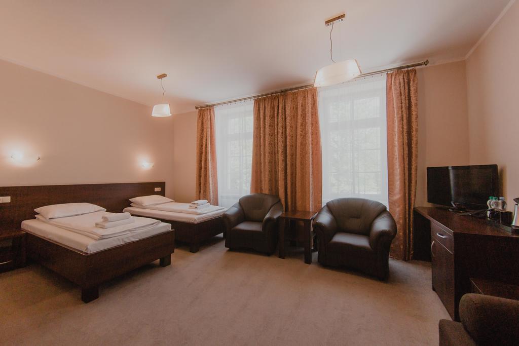 Hotel Cesarski - Kaiserhof Giżycko Kültér fotó