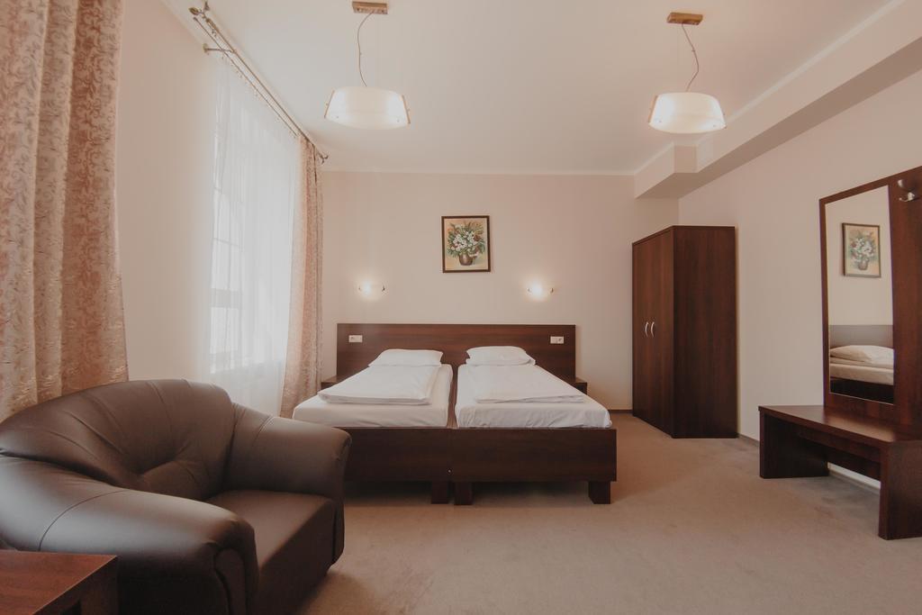 Hotel Cesarski - Kaiserhof Giżycko Kültér fotó
