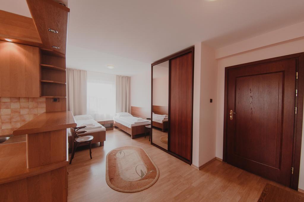 Hotel Cesarski - Kaiserhof Giżycko Kültér fotó